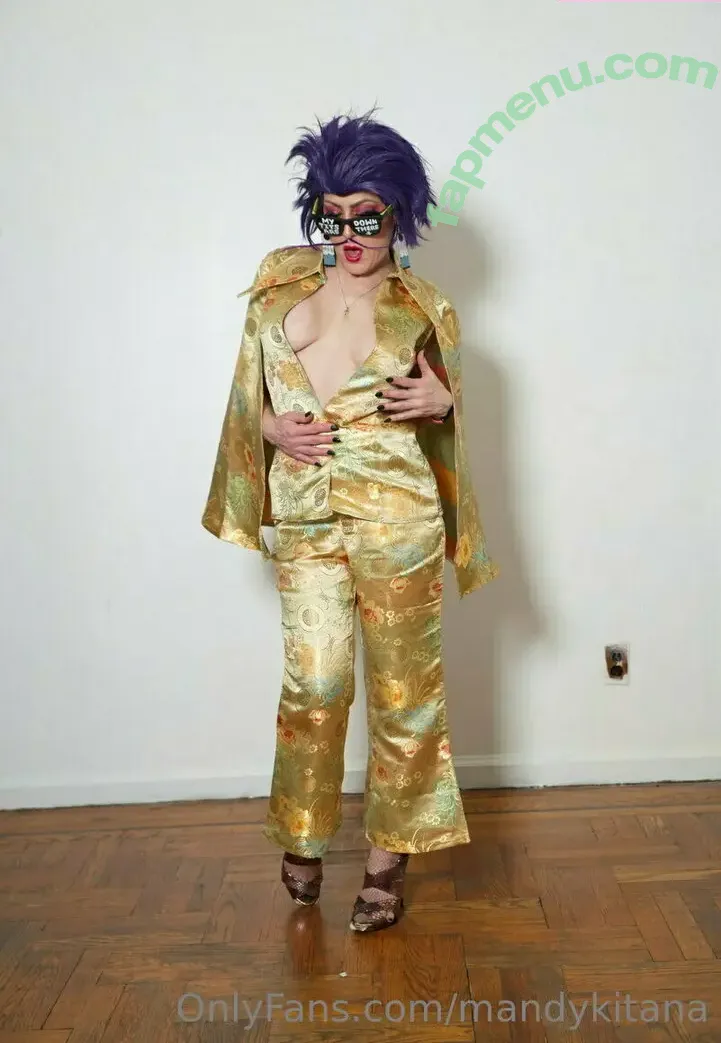 Mandykitana nude photo #0037 (mandykitananyc)