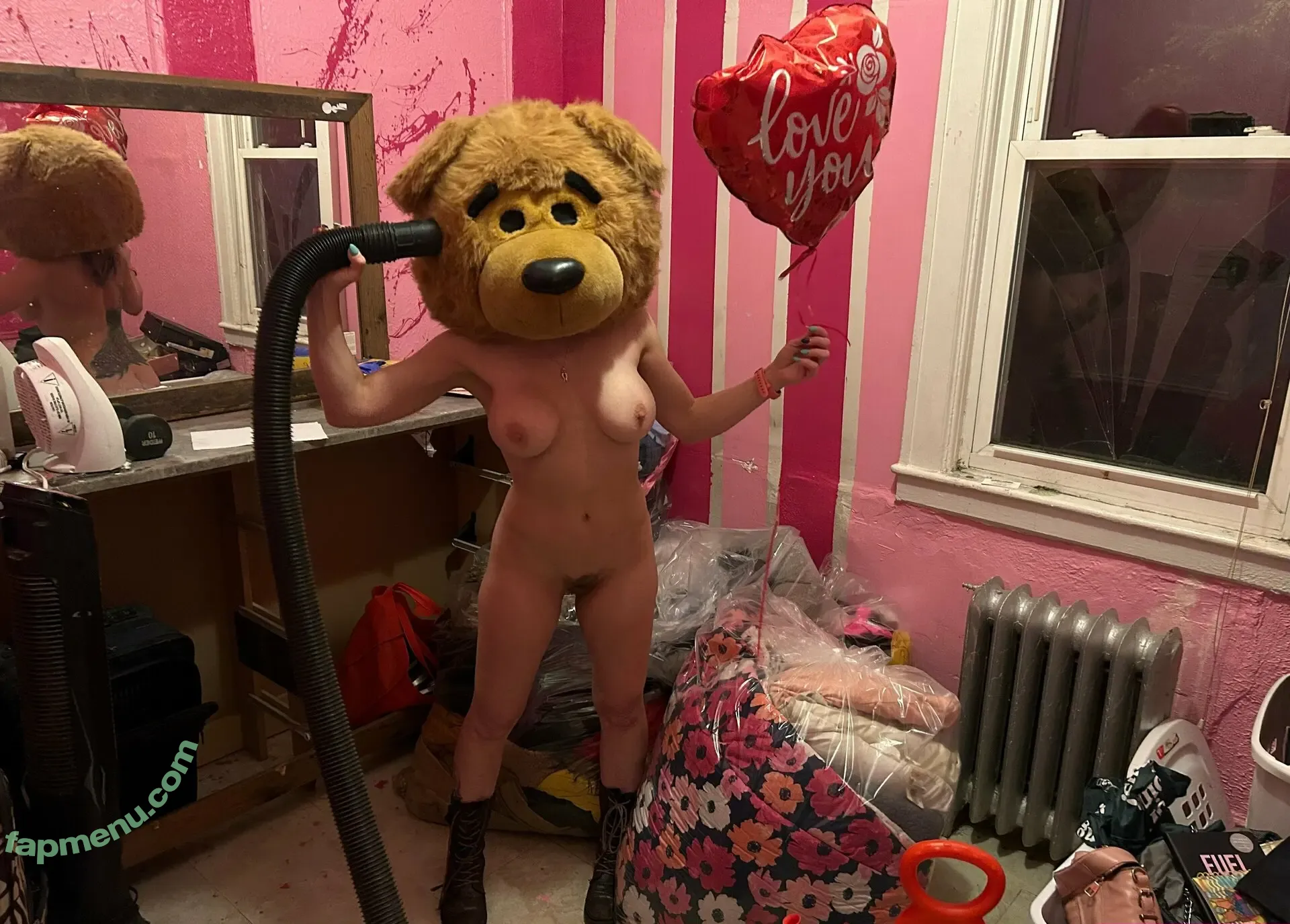 Mandykitana nude photo #0040 (mandykitananyc)