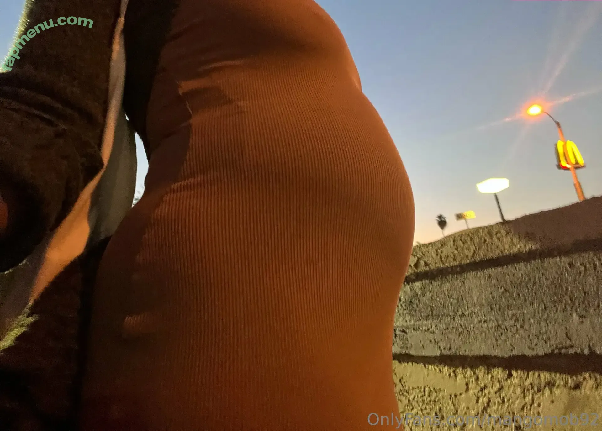 mangomob92 nude photo #0105 (mango_belly123)