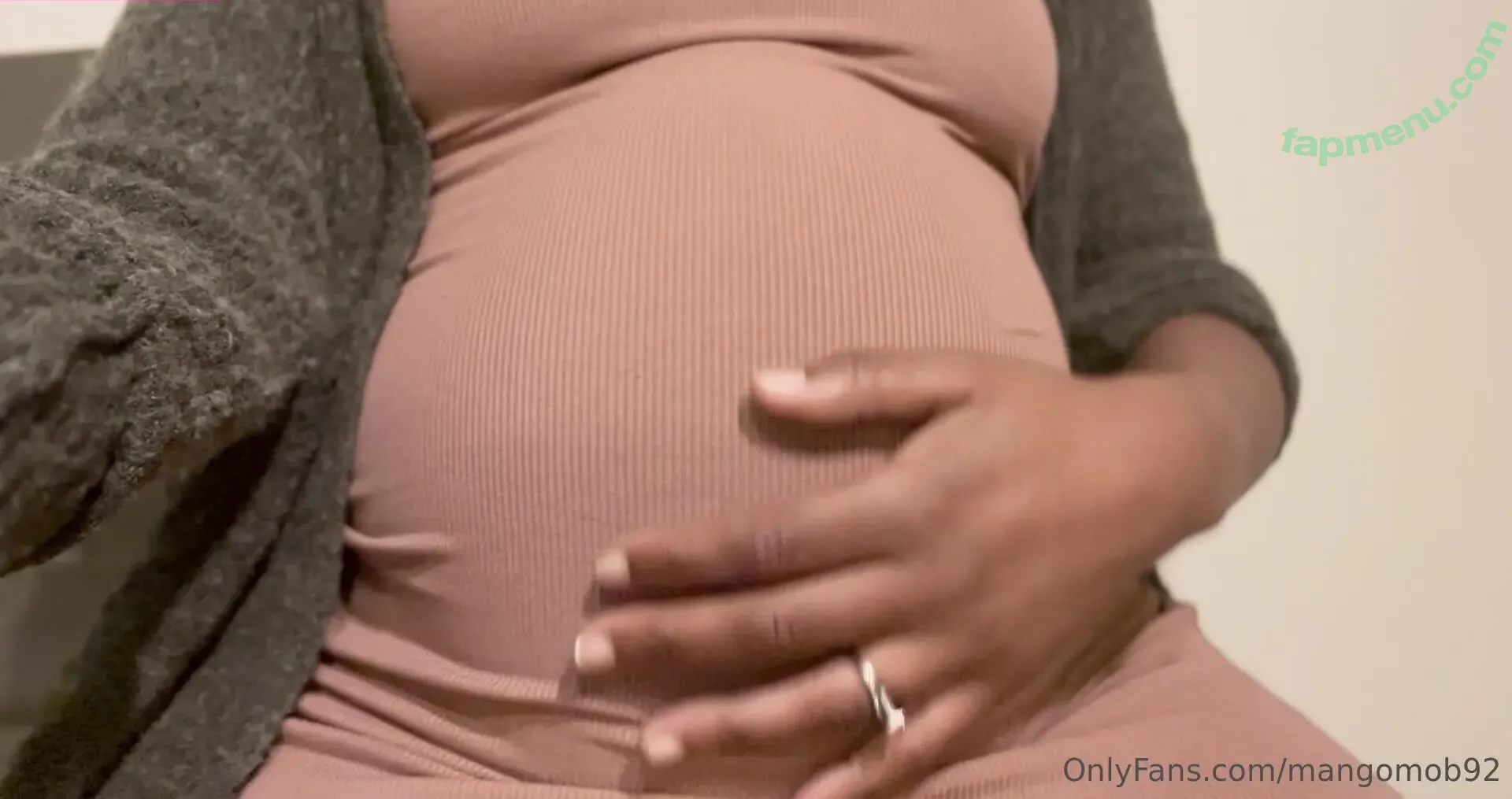 mangomob92 nude photo #0109 (mango_belly123)