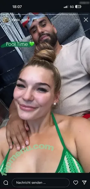  nude photo #0002