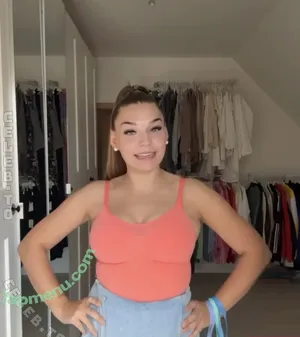 Manja_schfld / manja_faiez nude photo #0013