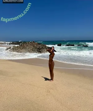 Manon Bannerman / Katseye / meretmanon nude photo #0020