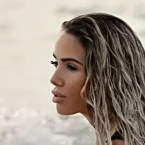 Manon Marsault / manon_inthesun / manontanti nude photo #0008