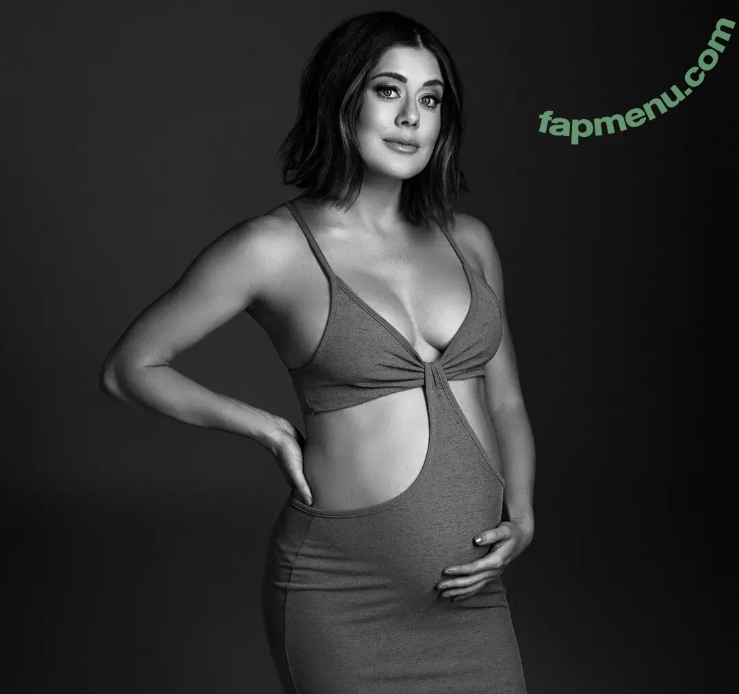 Manon Mathews nude photo #0042 (manonmathews)