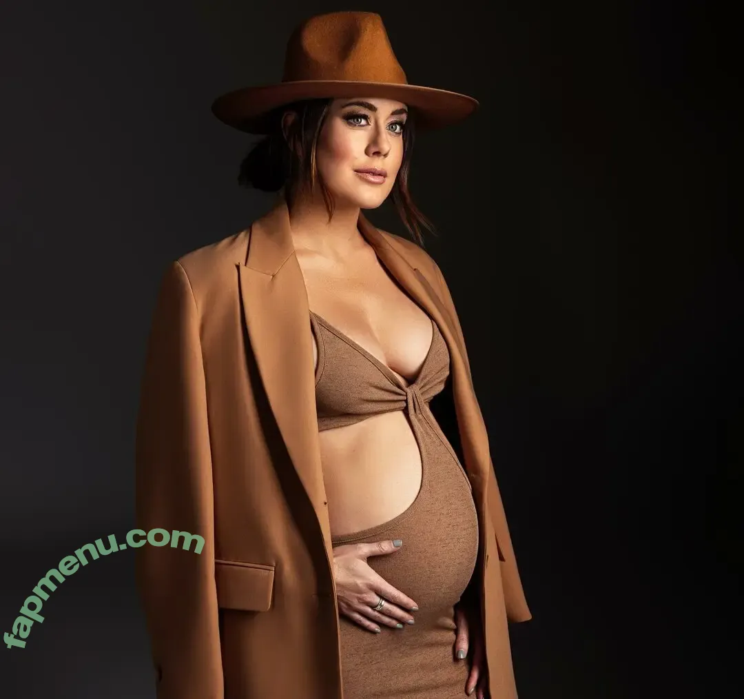 Manon Mathews nude photo #0043 (manonmathews)