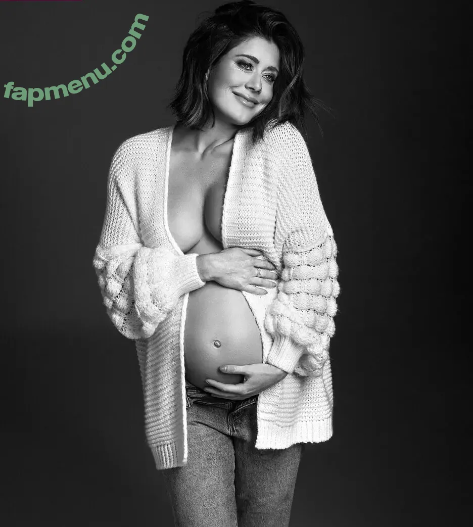 Manon Mathews nude photo #0044 (manonmathews)