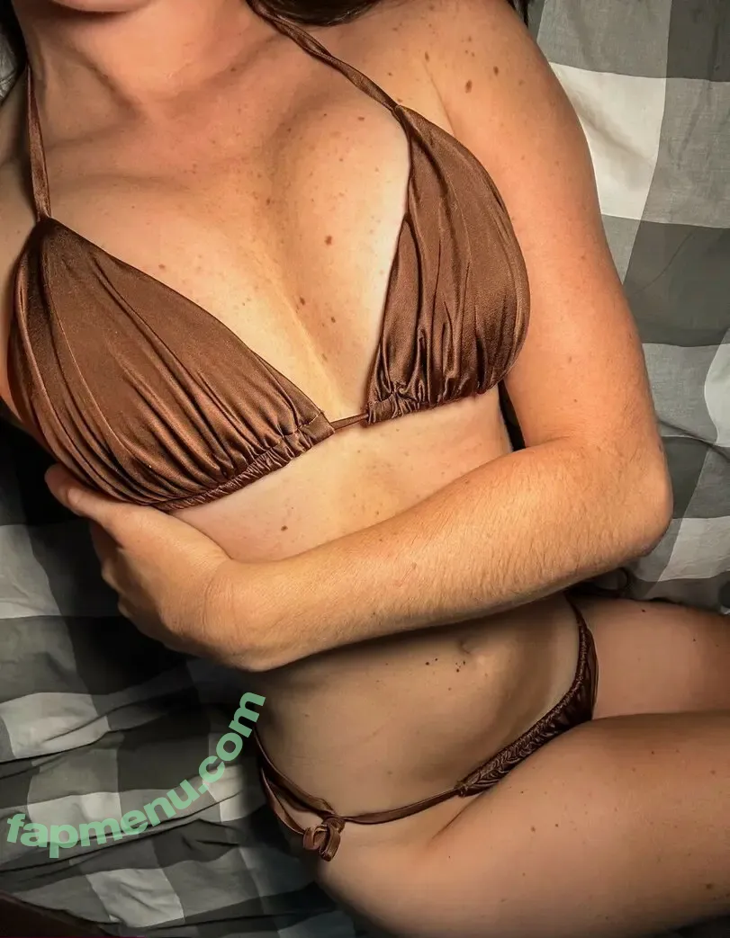 Manon Muccioli nude photo #0012 (manon_muccioli98)