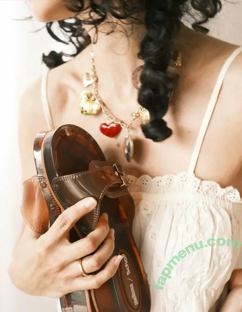 Manu Gavassi nude photo #0098 (manugavassi)