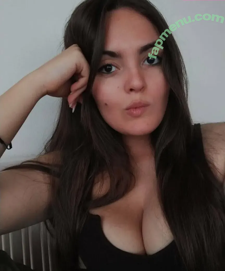 Manuela Conigliaro nude photo #0003 (ela_.manu_)