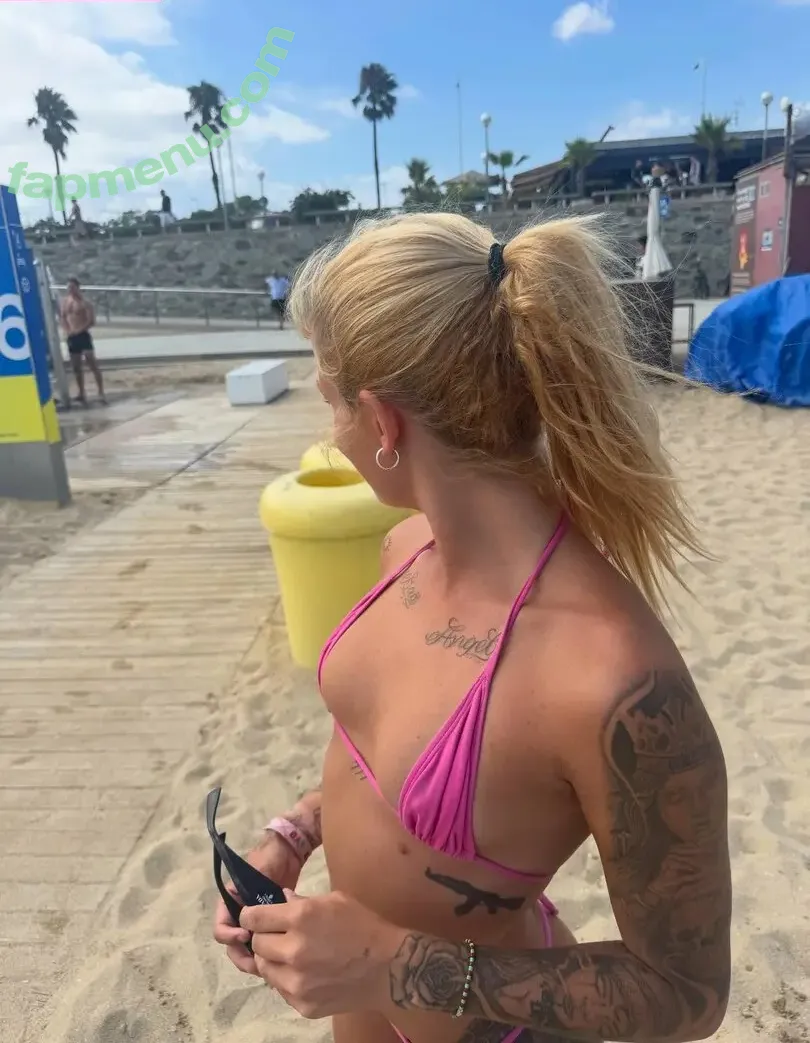 Manuela Conter nude photo #0028 (Mah Conter / Mahmalvadona / mahconter)