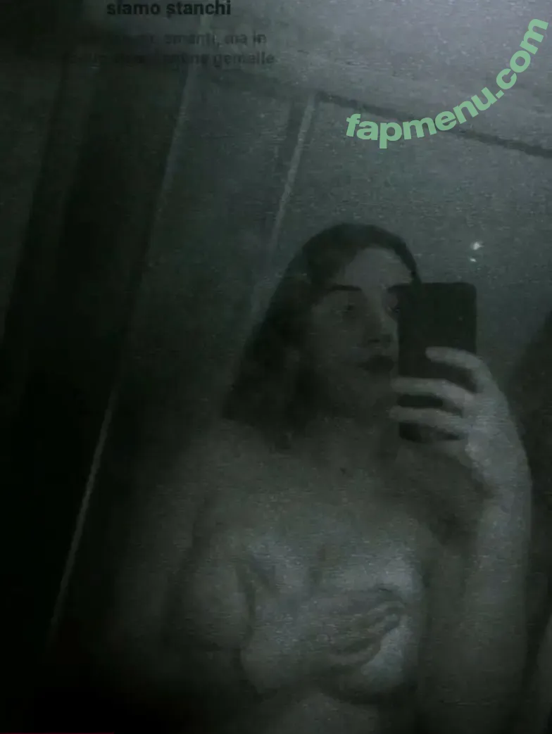 Manuela Mulligh nude photo #0003 (happyhippoooo)