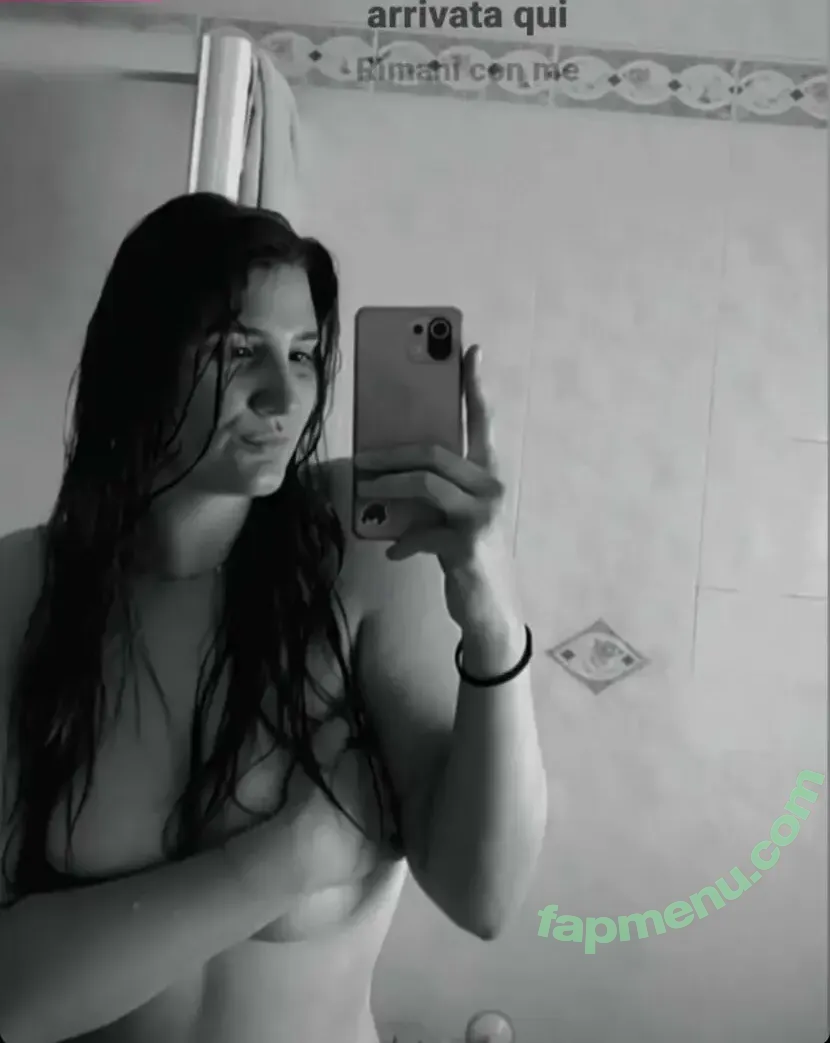 Manuela Mulligh nude photo #0007 (happyhippoooo)
