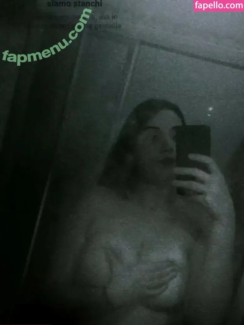 Manuela Mulligh nude photo #0029 (happyhippoooo)