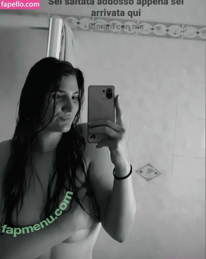 Manuela Mulligh nude photo #0032 (happyhippoooo)