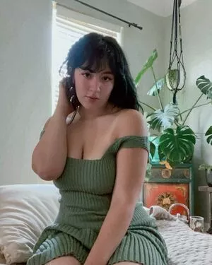 MapleDivine nude photo #0001
