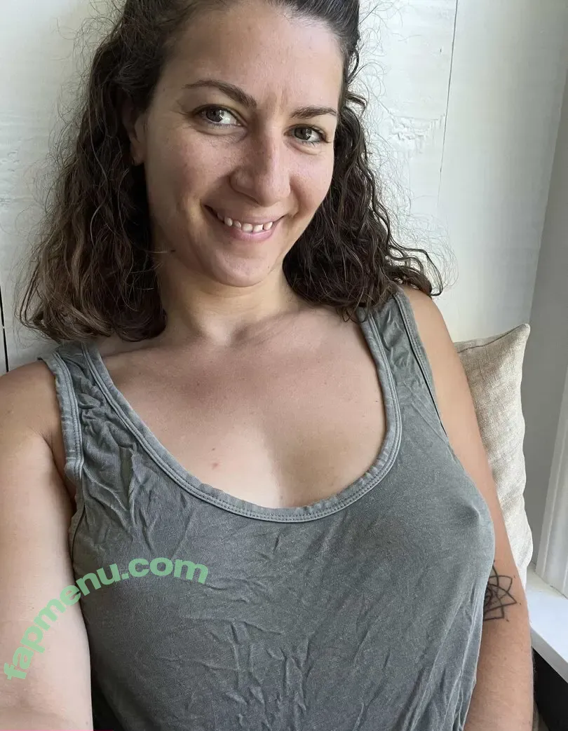 maplesyrupgirl nude photo #0049 (itsmarylouise___)