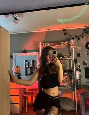 Mar1oASMR / _marioasmr nude photo #0163