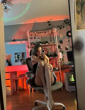 Mar1oASMR / _marioasmr nude photo #0177