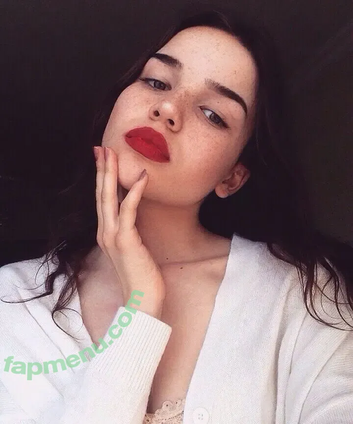 María Kovalchuk nude photo #0002 (María Kovalchuk)