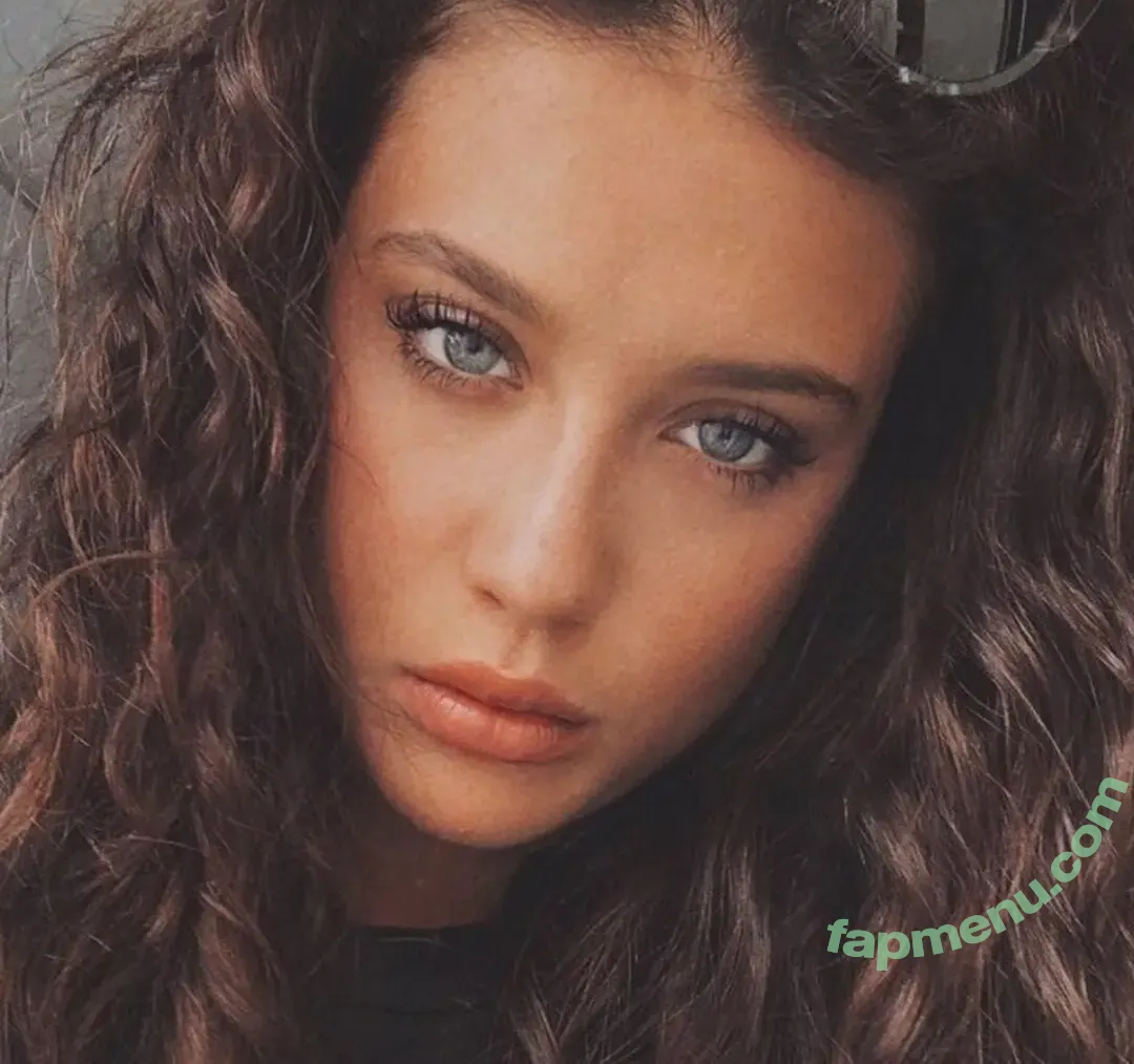 María Pedraza nude photo #0202 (mariapedraza_)