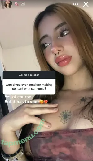  nude photo #0004