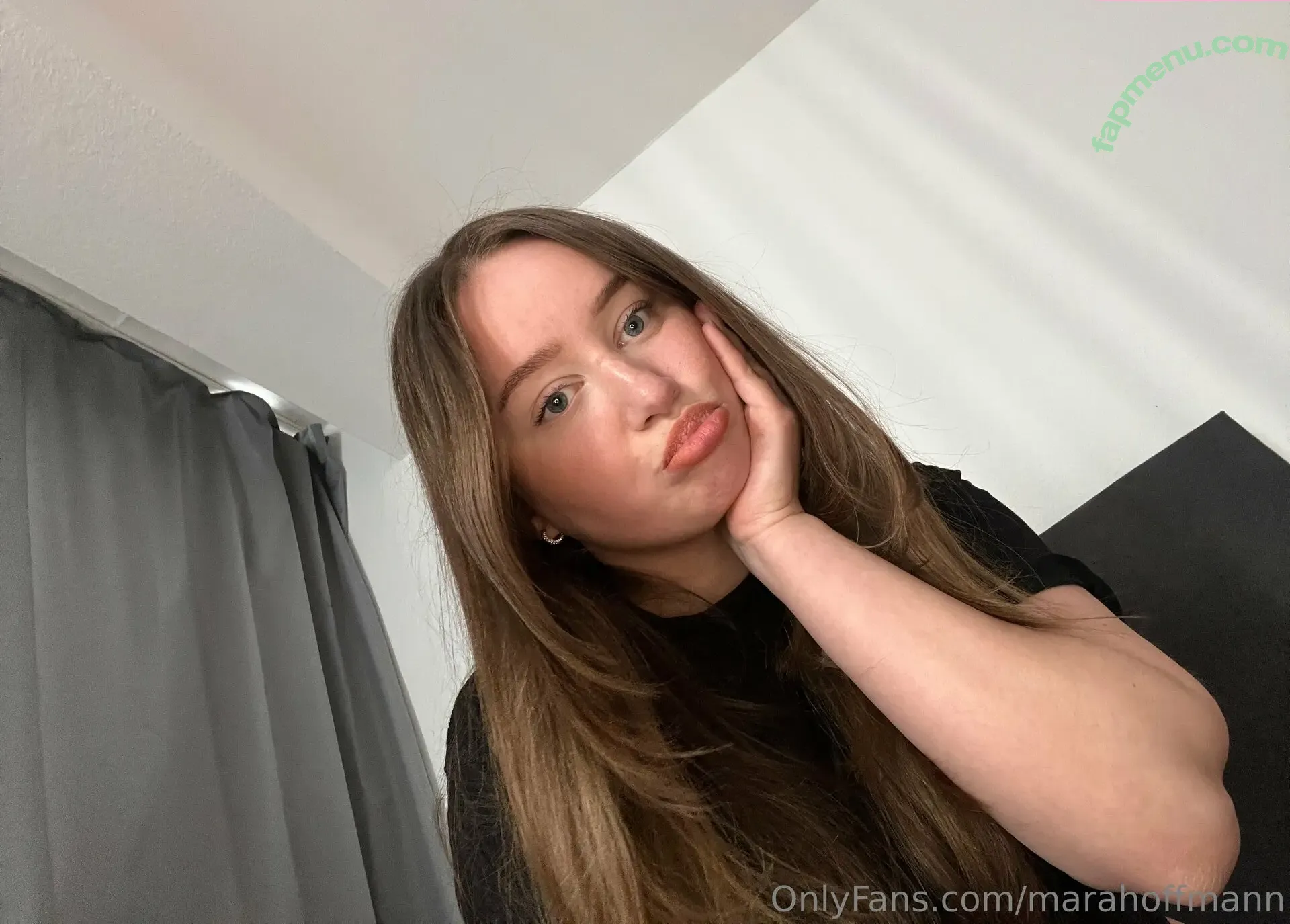 marahoffmann nude photo #0002 (marahoffman)