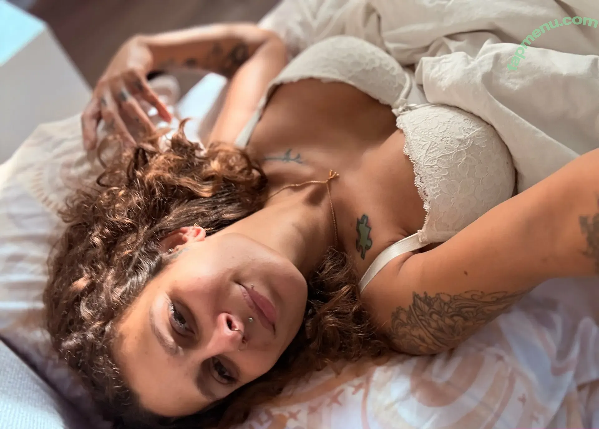 marawalks nude photo #0048 (mara.walks)