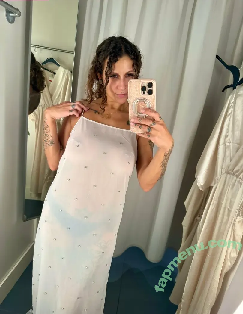 marawalks nude photo #0079 (mara.walks)