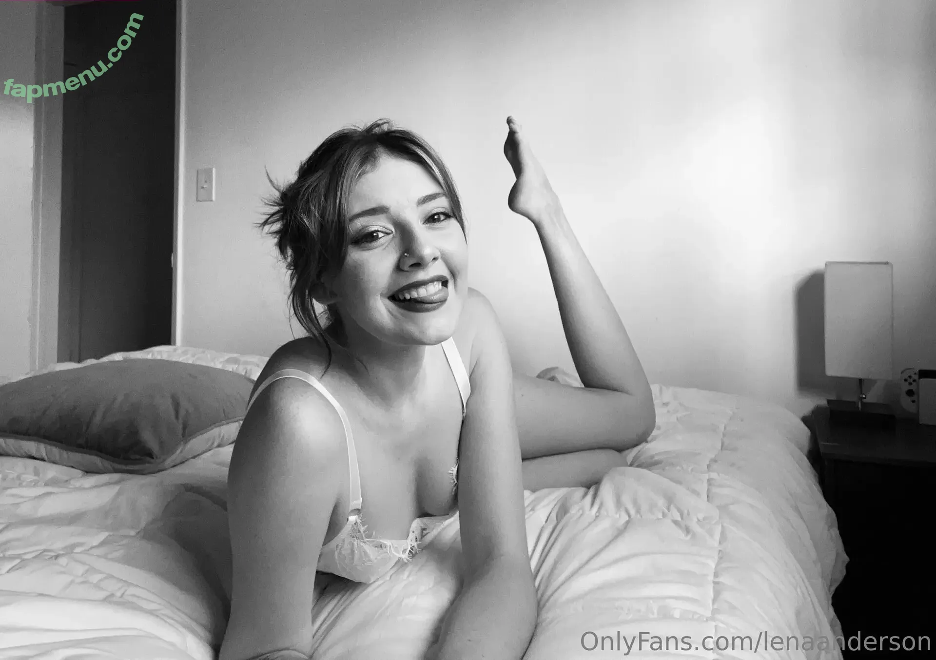 marawatson nude photo #0026 (marawatsonnn)