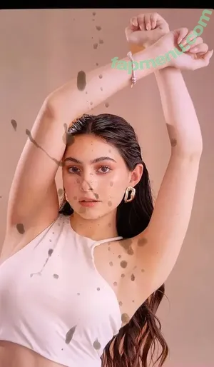 nude photo #0005