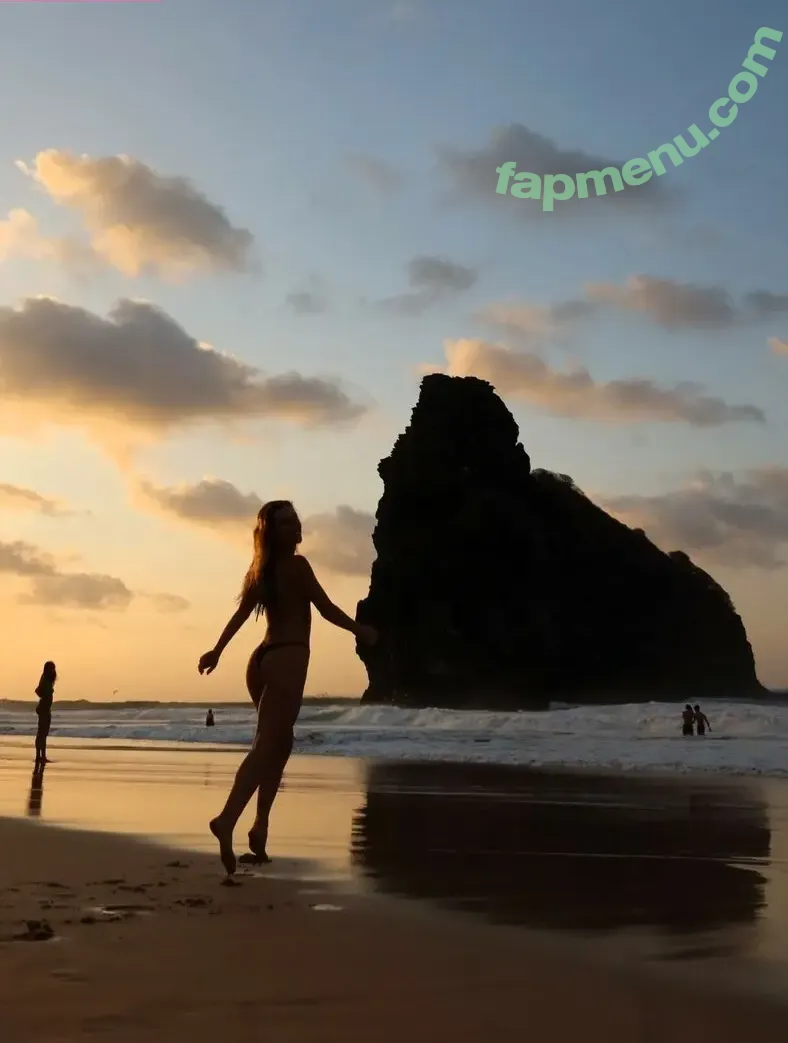 Marcela Fetter nude photo #0232 (marcelafetter)