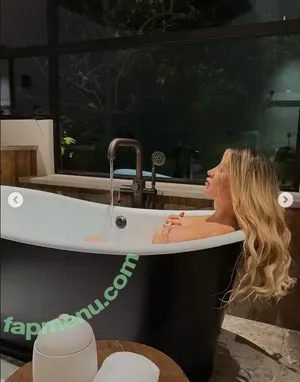 Marcela Zepeda / marcelamamii nude photo #0036