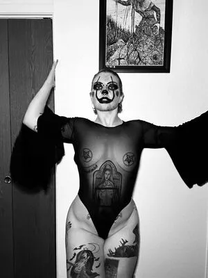 marceline_vox / MarcelineVox / satanscowgirl / satanscowgirl (Marci nude photo #0003