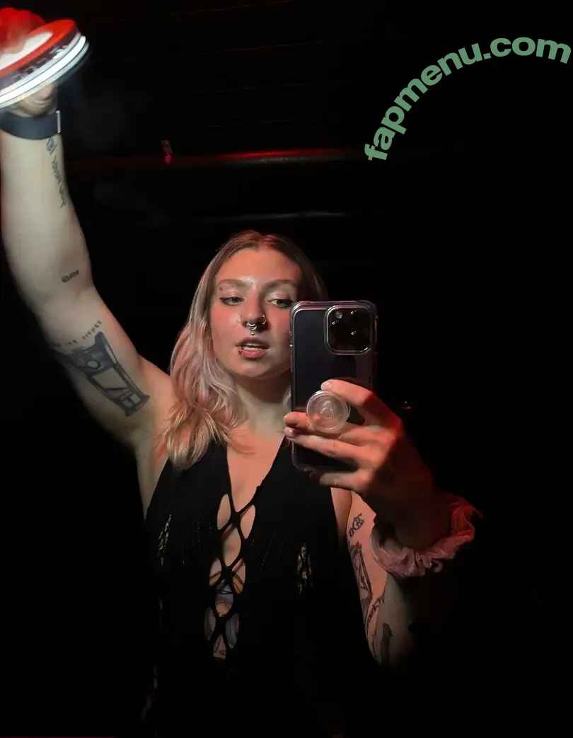 marceline_vox nude photo #0216 (MarcelineVox / satanscowgirl / satanscowgirl (Marci)