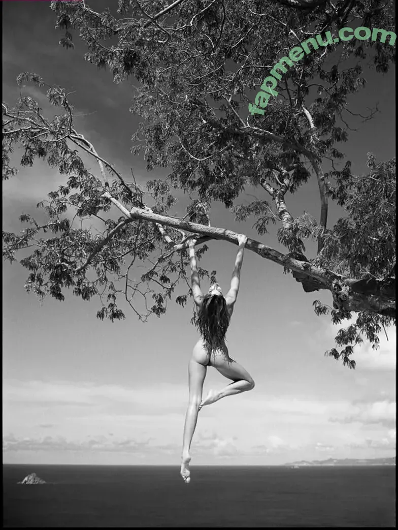 mare_dorazio nude photo #0007 (Mare Dorazio)