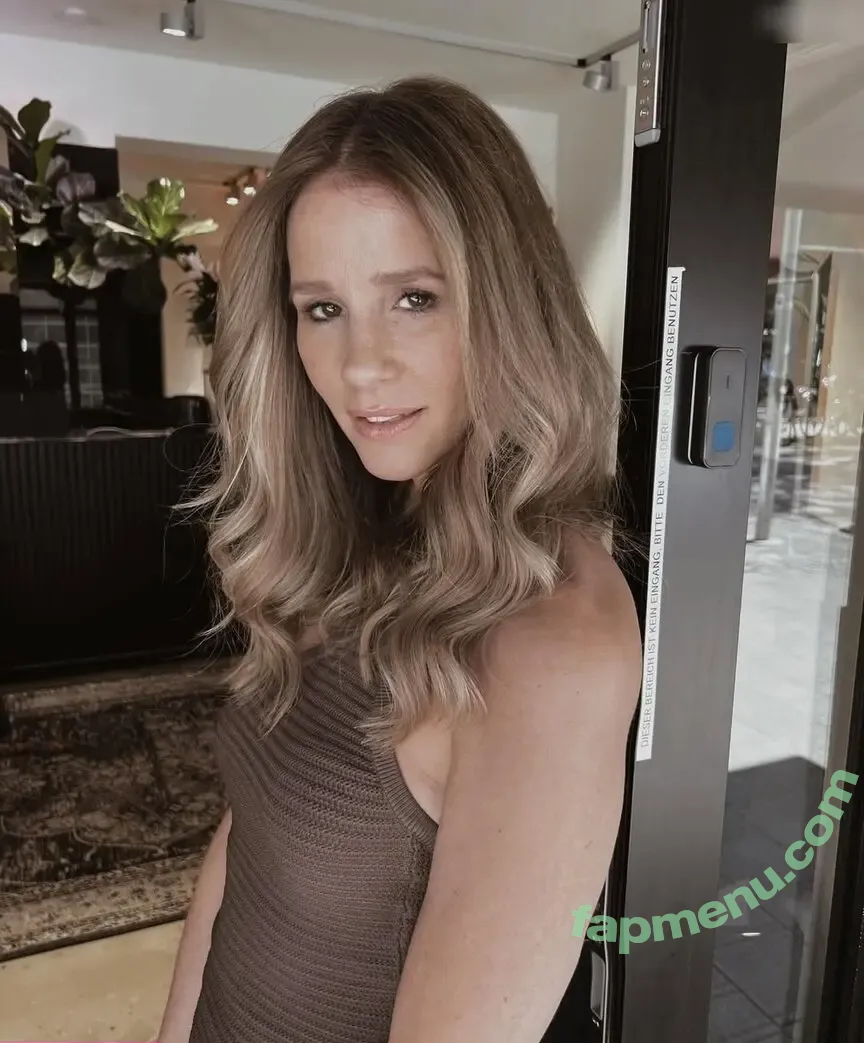 Mareile Höppner nude photo #0843 (mareilehoeppner_official)