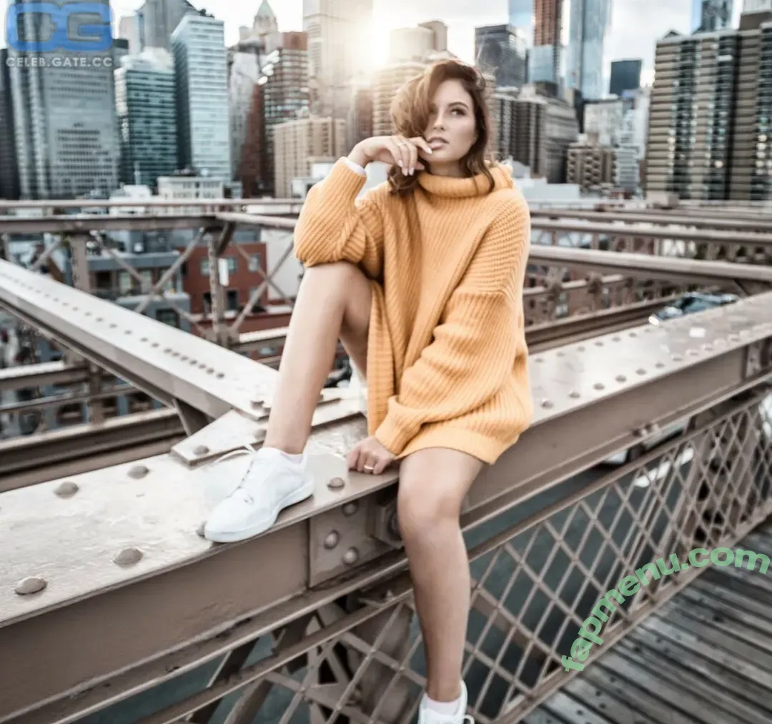 Maren Wolf nude photo #0003 (jellwolffree / marenwolf)