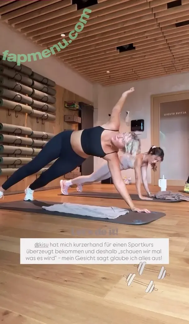 Maren Wolf nude photo #0371 (jellwolffree / marenwolf)