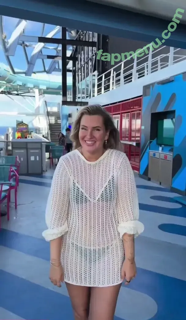 Maren Wolf nude photo #0643 (jellwolffree / marenwolf)