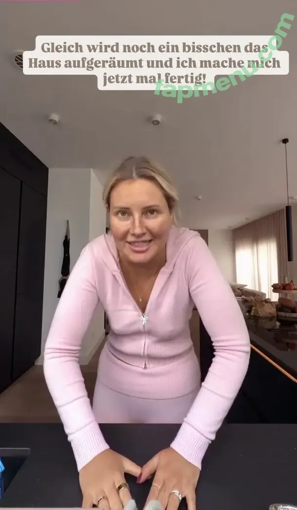 Maren Wolf nude photo #0656 (jellwolffree / marenwolf)