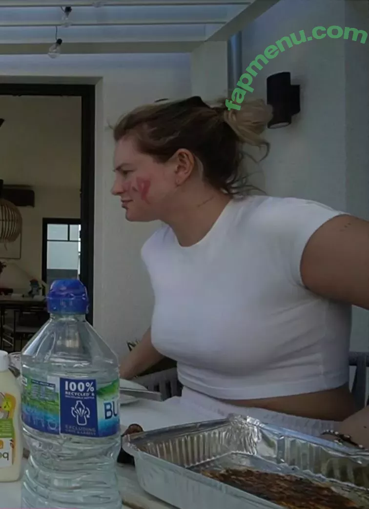 Maren Wolf nude photo #0287 (jellwolffree / marenwolf)