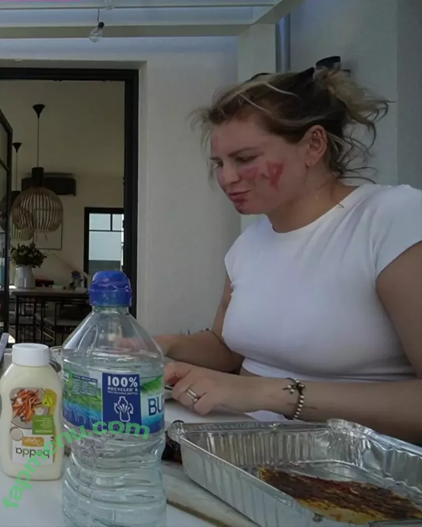 Maren Wolf nude photo #0290 (jellwolffree / marenwolf)