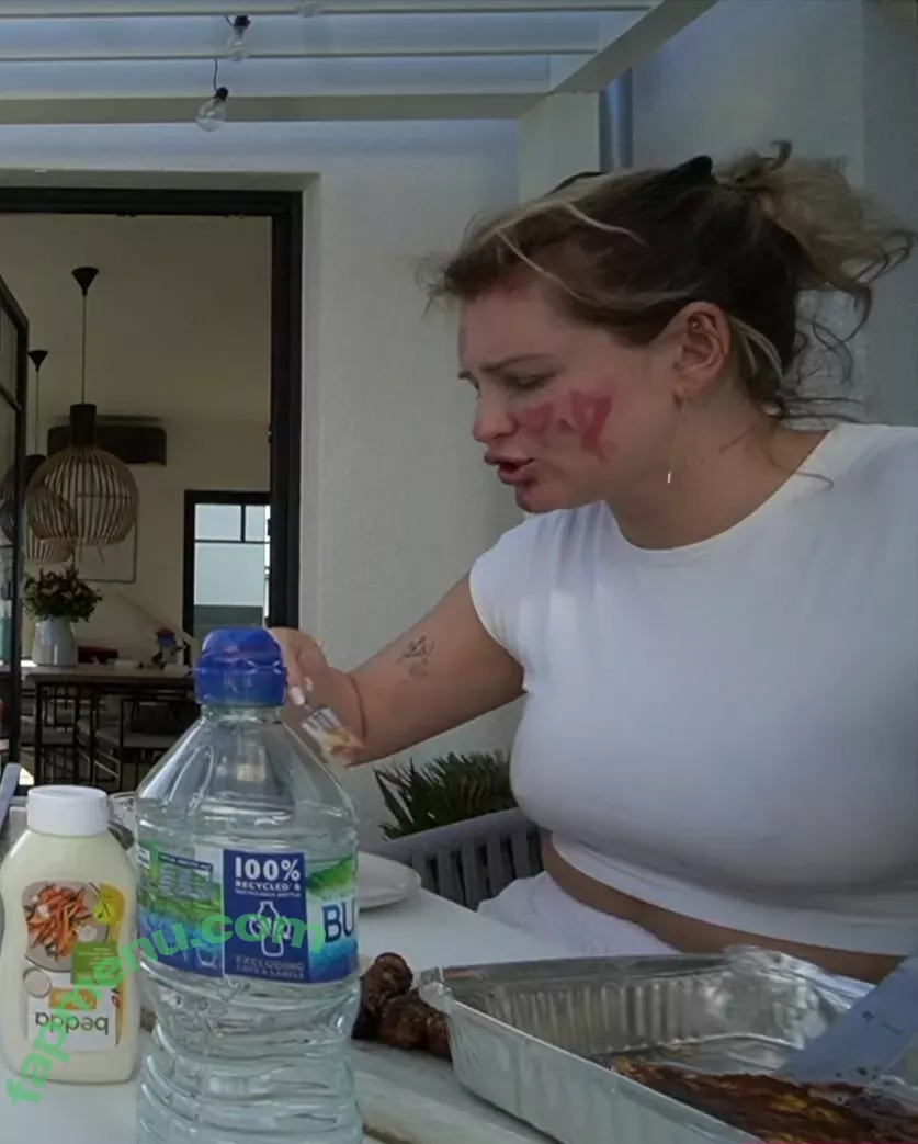 Maren Wolf nude photo #0295 (jellwolffree / marenwolf)