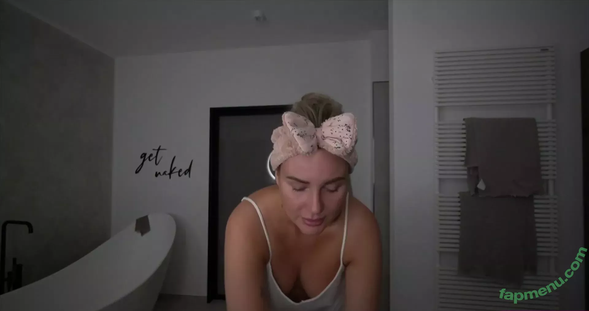 Maren Wolf nude photo #0338 (jellwolffree / marenwolf)