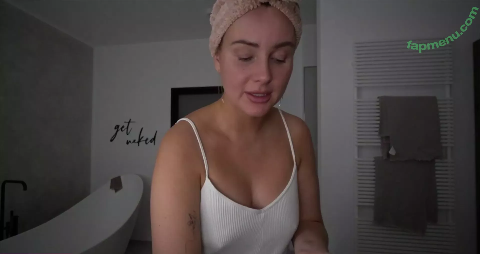 Maren Wolf nude photo #0341 (jellwolffree / marenwolf)