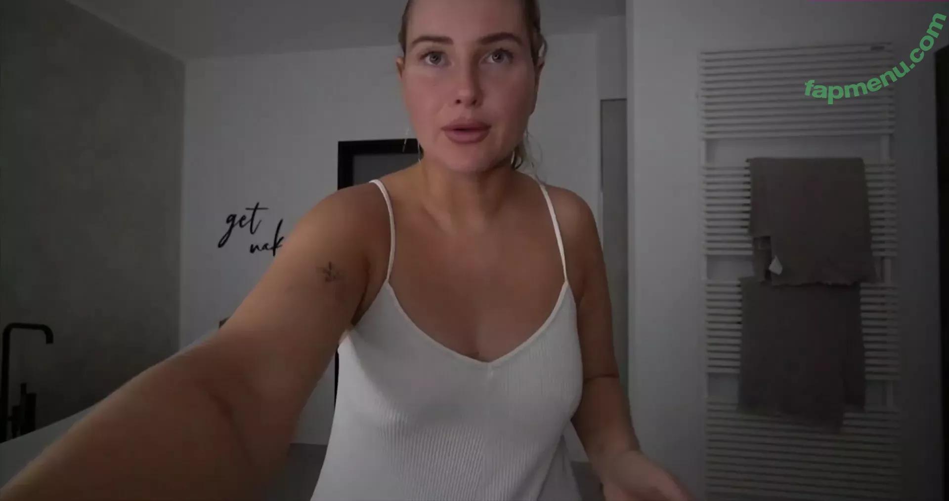 Maren Wolf nude photo #0344 (jellwolffree / marenwolf)