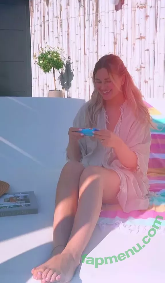 Maren Wolf nude photo #0379 (jellwolffree / marenwolf)