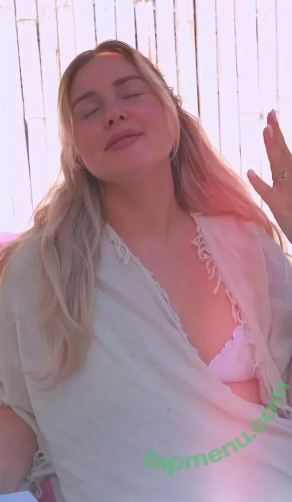 Maren Wolf nude photo #0392 (jellwolffree / marenwolf)