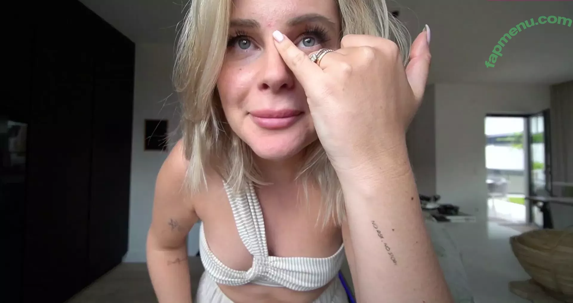 Maren Wolf nude photo #0417 (jellwolffree / marenwolf)